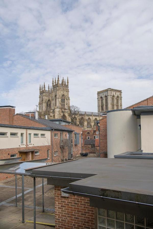 St Helen'S House With Minster Views Appartement York Buitenkant foto