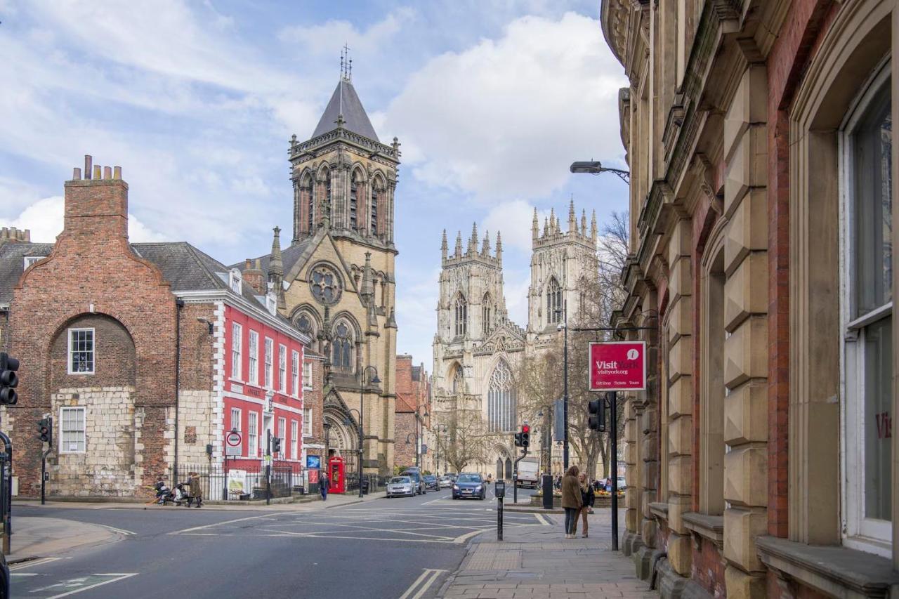 St Helen'S House With Minster Views Appartement York Buitenkant foto