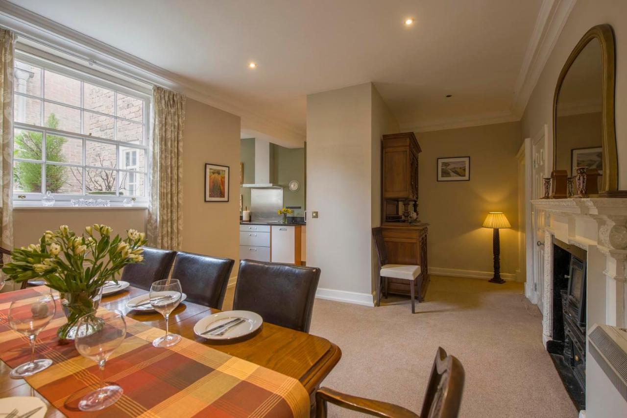 St Helen'S House With Minster Views Appartement York Buitenkant foto